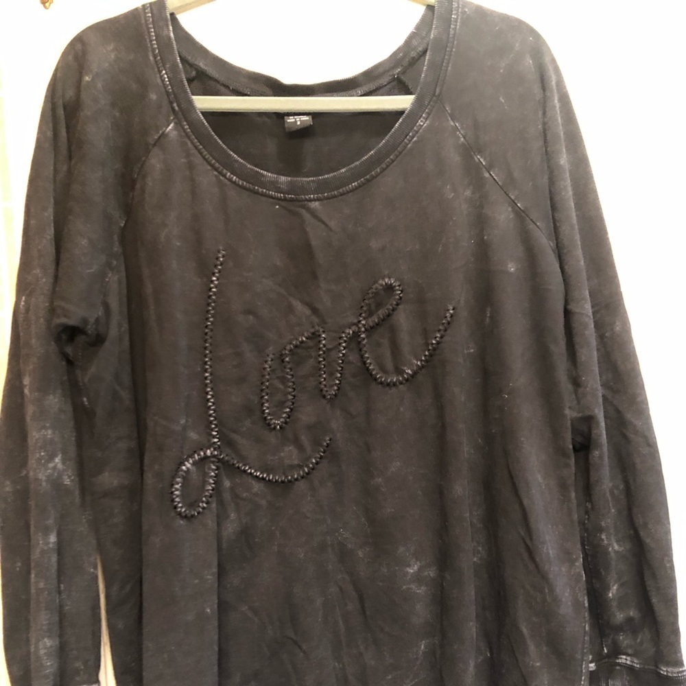 Torrid Size 2 (18/20) Vintage Washed Sweatshirt